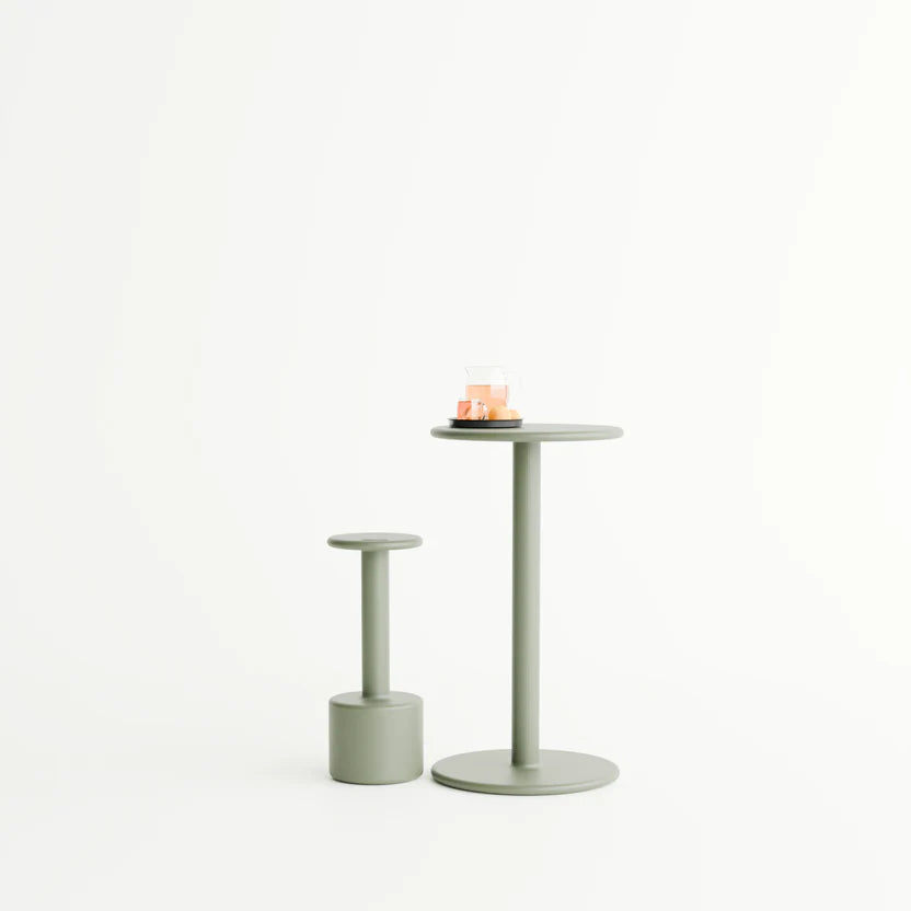 KONKRETUS KAFE High Stool – Handmade K2 Composite Concrete Stool