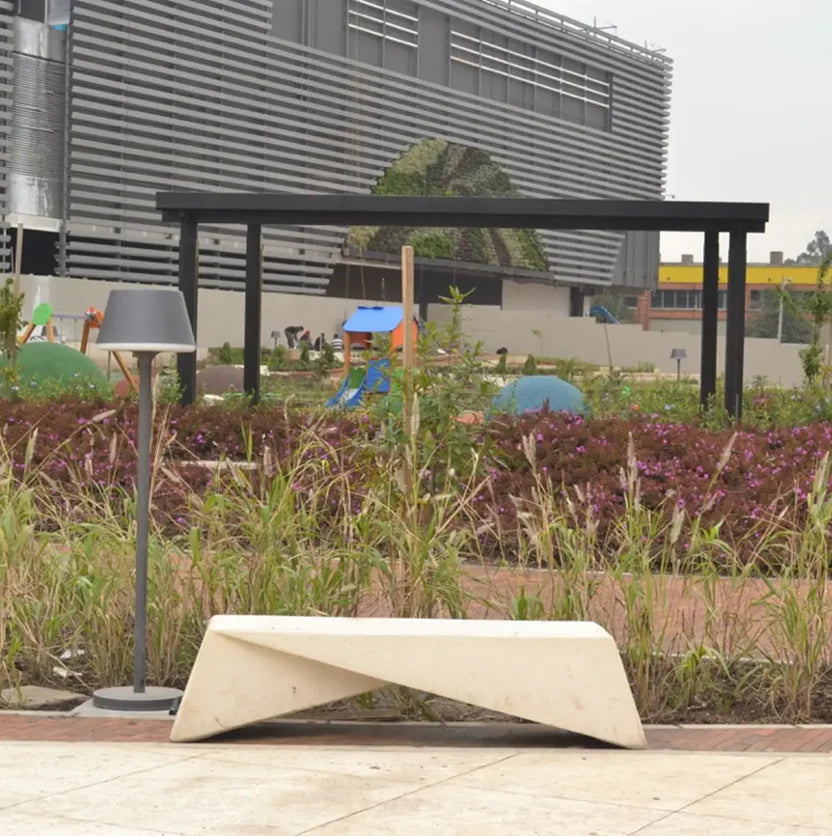 KONKRETUS MC Bench – Handcrafted Concrete Bench