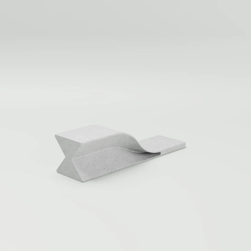 KONKRETUS Fungi End Bench – Handcrafted Concrete K1 Bench