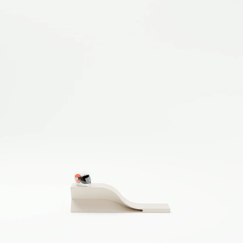 KONKRETUS Fungi End Bench – Handcrafted Concrete K1 Bench