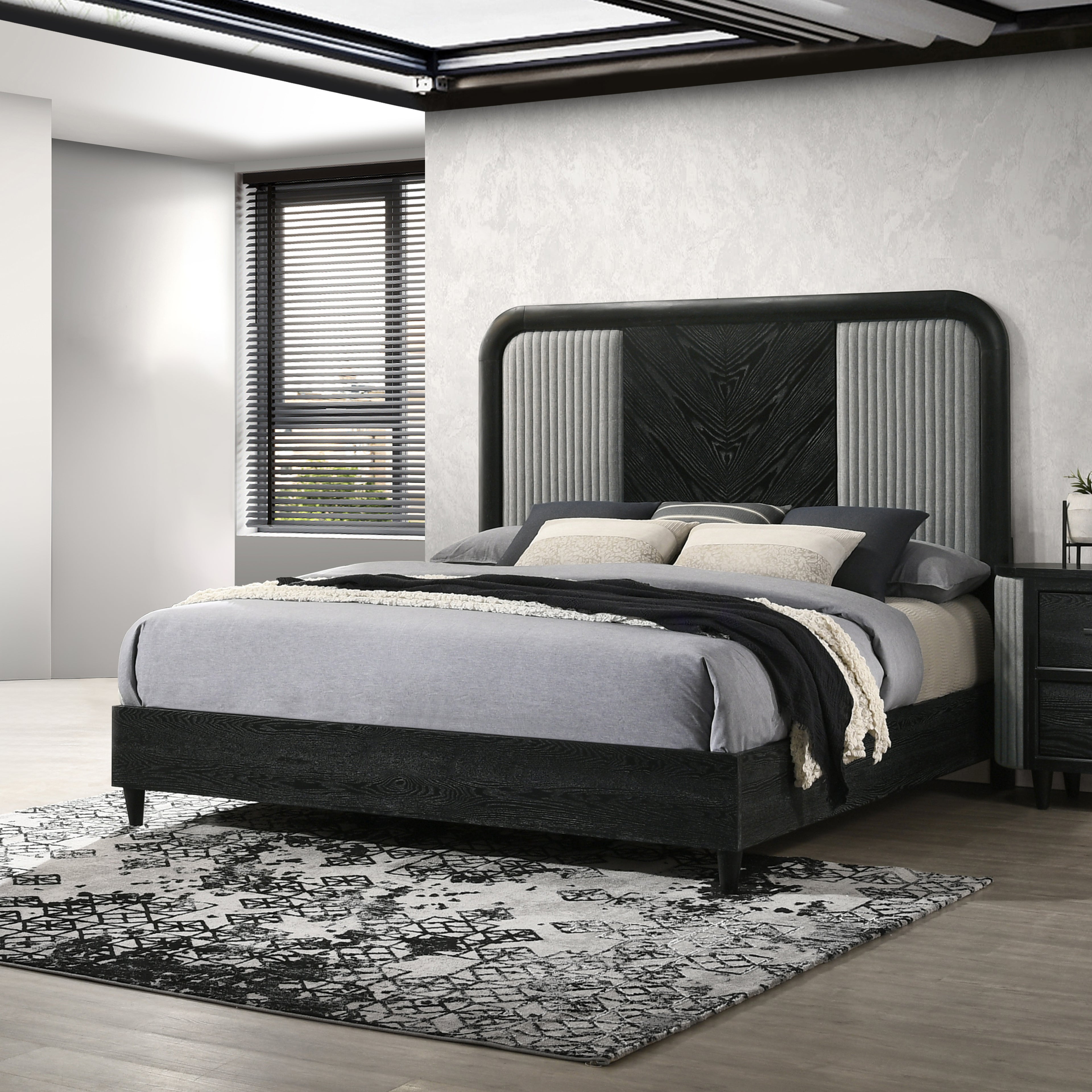 New Classic Furniture SKYLINE 6/6-6/0 EK/WK HEADBOARD, FOOTBOARD & SLAT KIT-ONYX