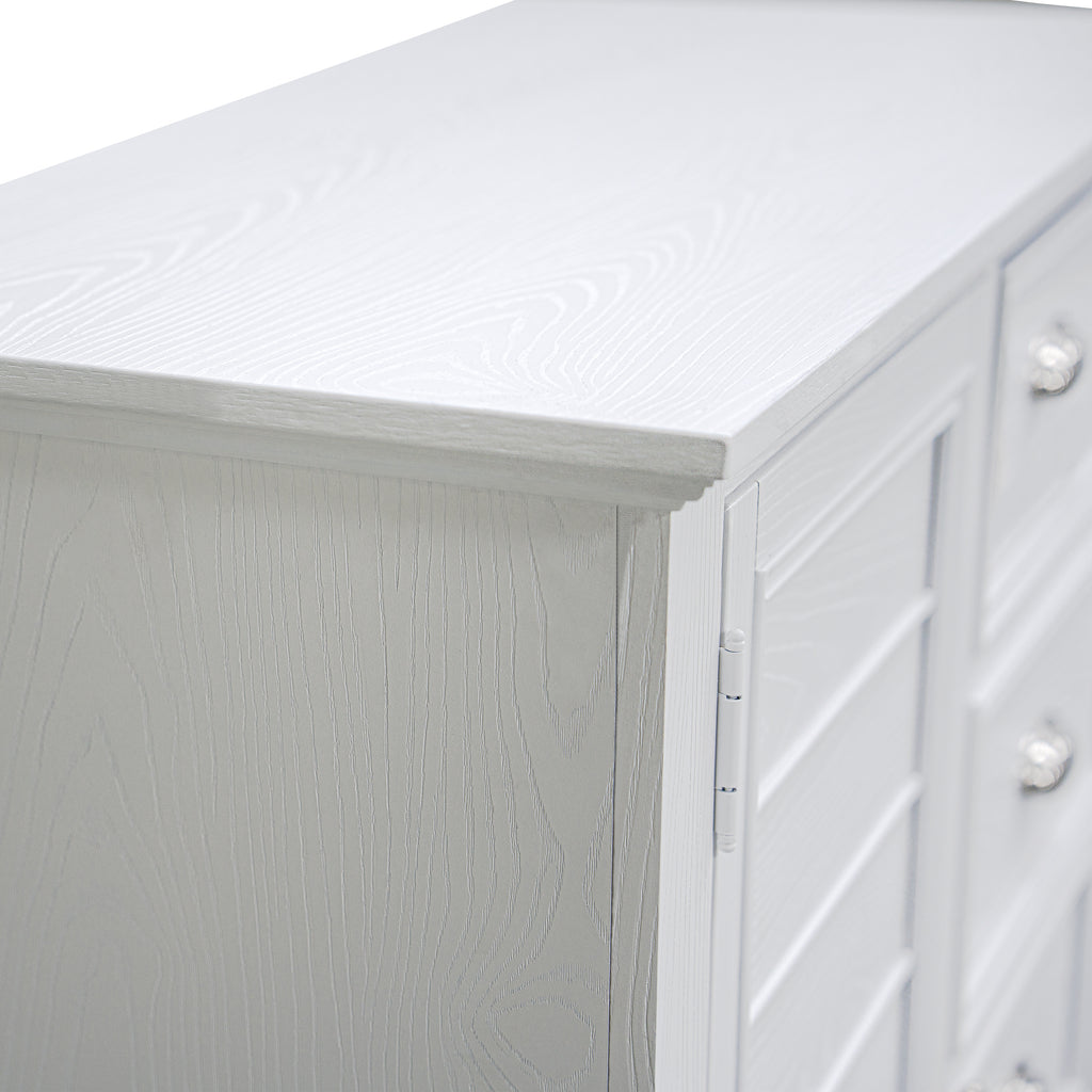 New Classic Furniture JAMESTOWN DOOR CHEST- WHITE
