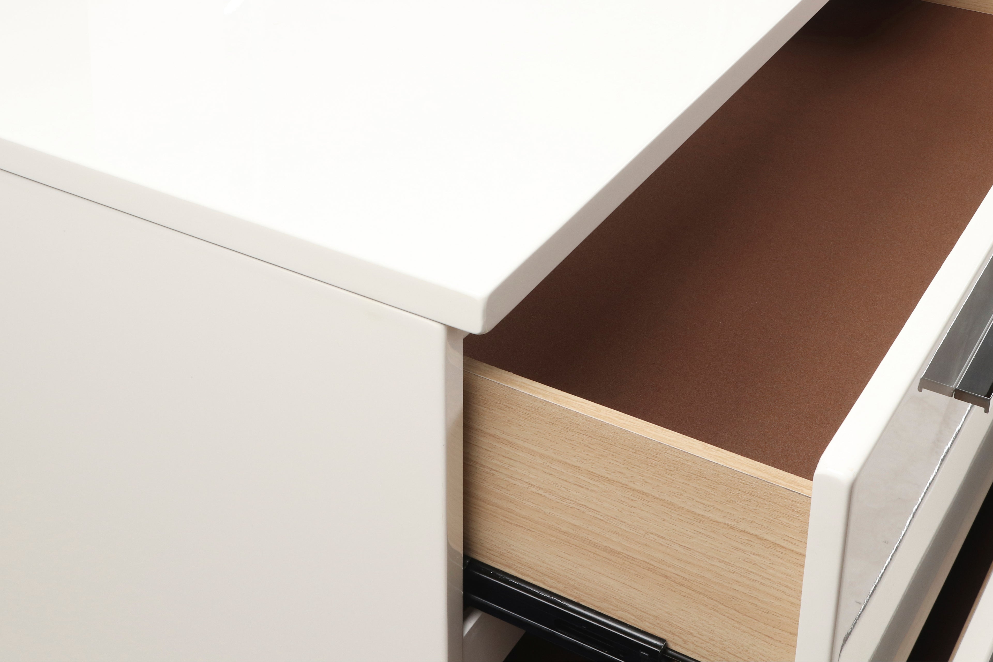 New Classic Furniture SAPPHIRE DRESSER-WHITE