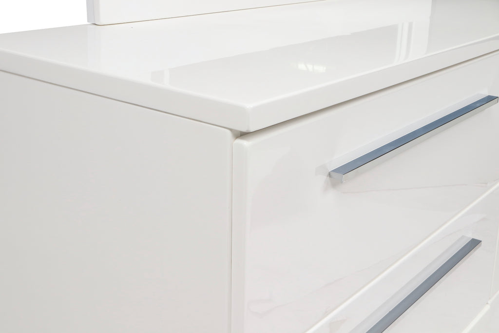 New Classic Furniture SAPPHIRE DRESSER-WHITE