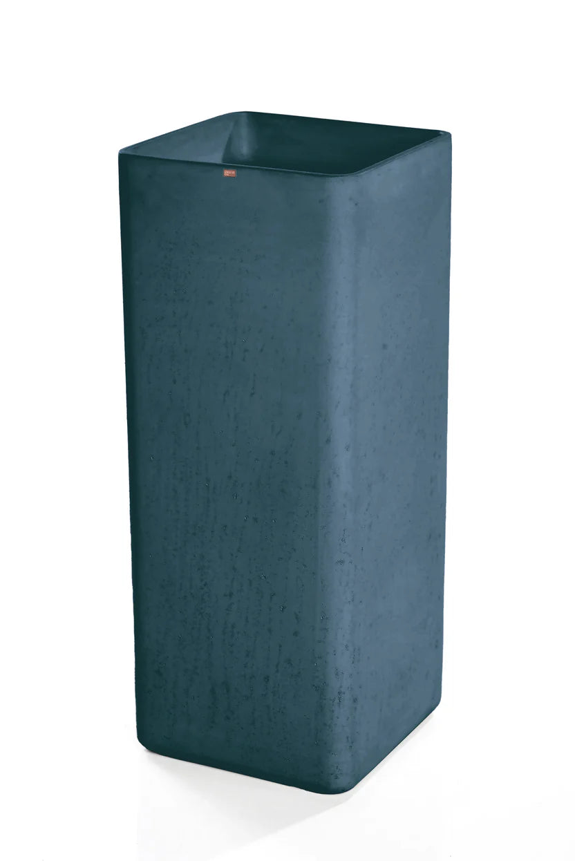 KONKRETUS Sink Fladd 06 – Handcrafted Concrete Pedestal Sink